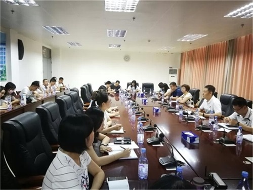 我院召开学生工作会议