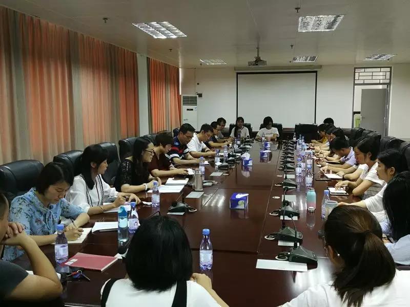 我院召开辅导员工作会议